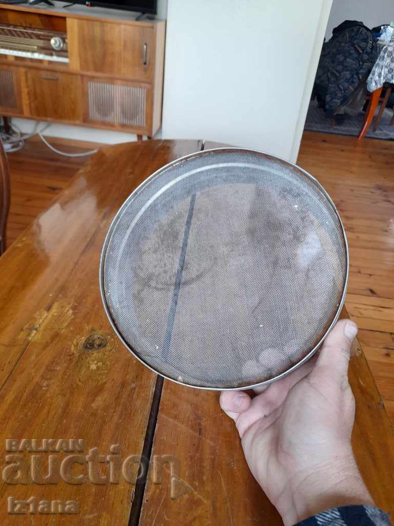 Auction Old sieve Auction Old sieve
