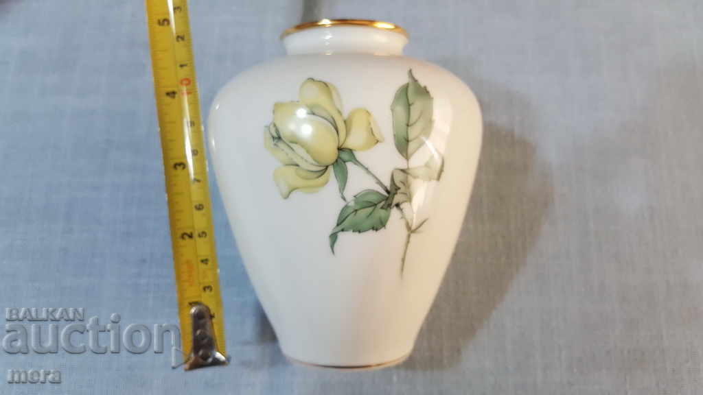 Παράδοση Βάζο πορσελάνης συλλεκτών της Γερμανίας Παράδοση Βάζο πορσελάνης συλλεκτών της Γερμανίας