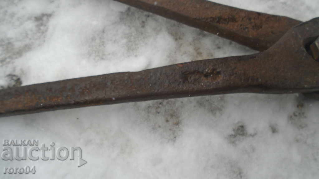 FORGER PLIERS - MARKED - HUGE - 5 FORGER PLIERS - MARKED - HUGE - 5