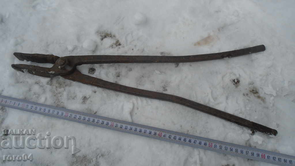 Доставка на КОВАШКИ КЛЕЩИ - ОГРОМНИ Доставка на КОВАШКИ КЛЕЩИ - ОГРОМНИ