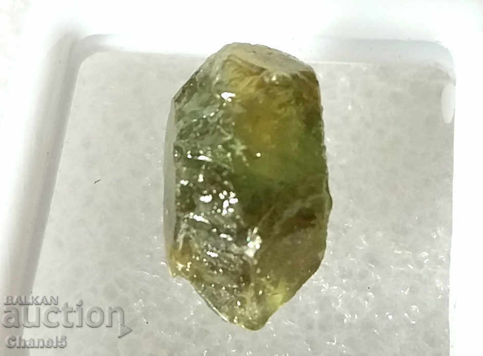Auction NATURAL GREEN SAPPHIRE - MADAGASCAR - 11.30 carats (337) Auction NATURAL GREEN SAPPHIRE - MADAGASCAR - 11.30 carats (337)