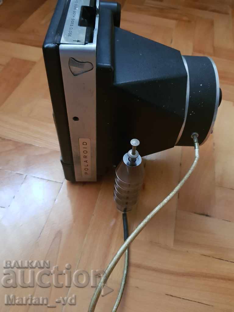 Delivery of Cambo Model 40 Polaroid camera