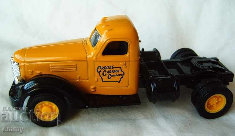 Auction ERTL tractor unit model trolley toy metal 1:43 Auction ERTL tractor unit model trolley toy metal 1:43