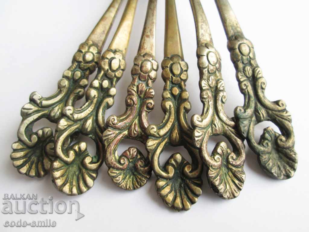 Auction Set of 6 old silver Revival spoons chopped 19th century Auction Set of 6 old silver Revival spoons chopped 19th century