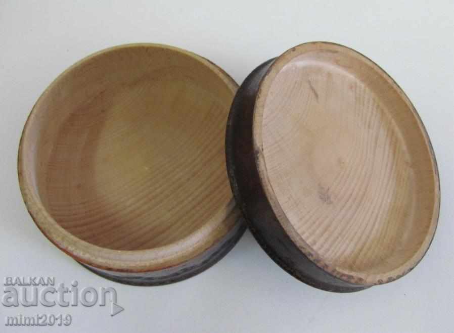 Παράδοση Ξύλινο κουτί του 19ου αιώνα Παράδοση Ξύλινο κουτί του 19ου αιώνα