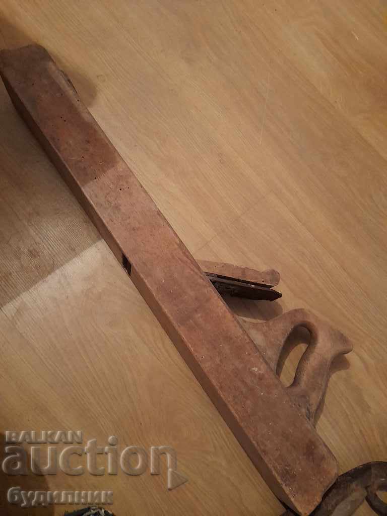 Δημοπρασία Παλιά ξύλινη τρίφτη 62 εκ. Δημοπρασία Παλιά ξύλινη τρίφτη 62 εκ.