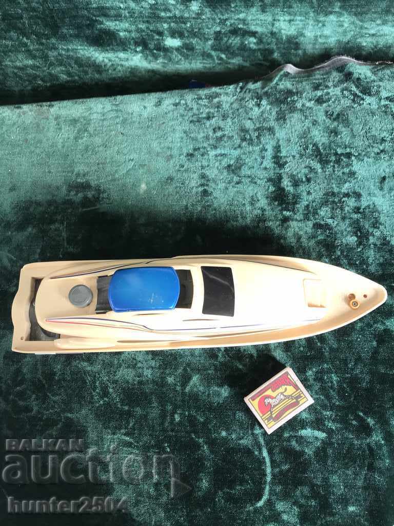 Toy yacht 34/9 cm with price 19.95 BGN | € 10.20 Toy yacht 34/9 cm with price 19.95 BGN | € 10.20