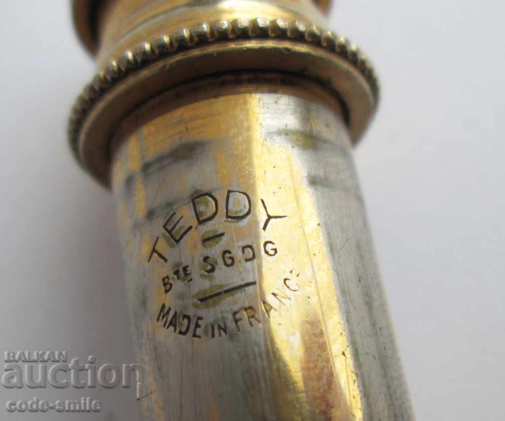 Παράδοση Παλιό γαλλικό μπουκάλι αρώματος με μητρικό υλικό Παράδοση Παλιό γαλλικό μπουκάλι αρώματος με μητρικό υλικό