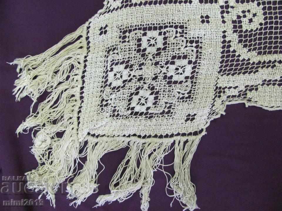 Delivery of 19th Century Hand Knitted Tablecloth Delivery of 19th Century Hand Knitted Tablecloth