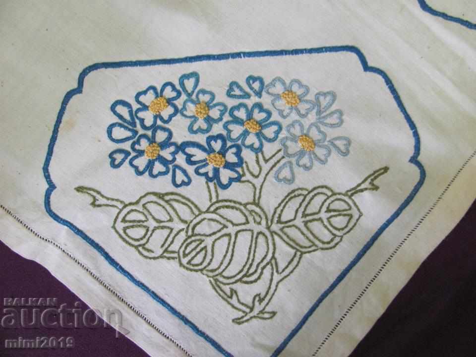 Auction 19th Century Hand Embroidery Wall Carpet, Tablecloth Auction 19th Century Hand Embroidery Wall Carpet, Tablecloth