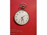 Ceas de buzunar elvețian.