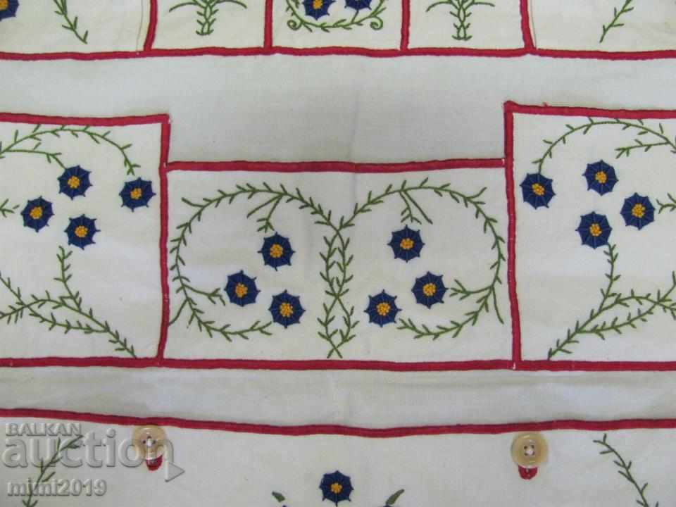 Delivery of 20's Hand Embroidery Wall Organizer Delivery of 20's Hand Embroidery Wall Organizer