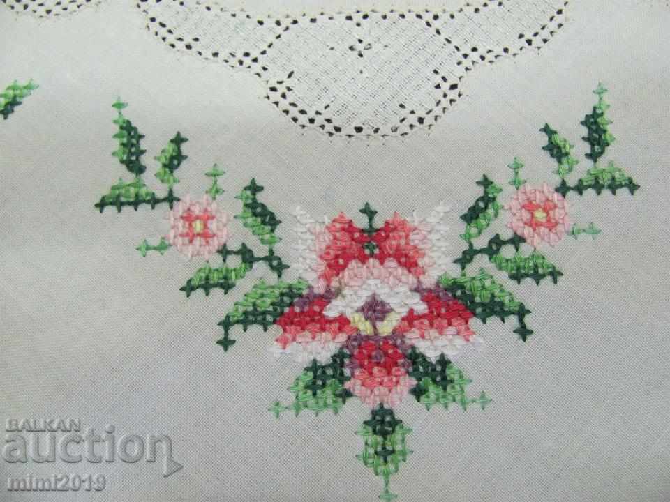 50's Hand Embroidered Cotton Tablecloth - 6 50's Hand Embroidered Cotton Tablecloth - 6