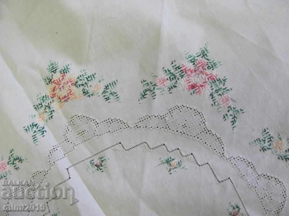 50's Hand Embroidered Cotton Tablecloth - 7 50's Hand Embroidered Cotton Tablecloth - 7