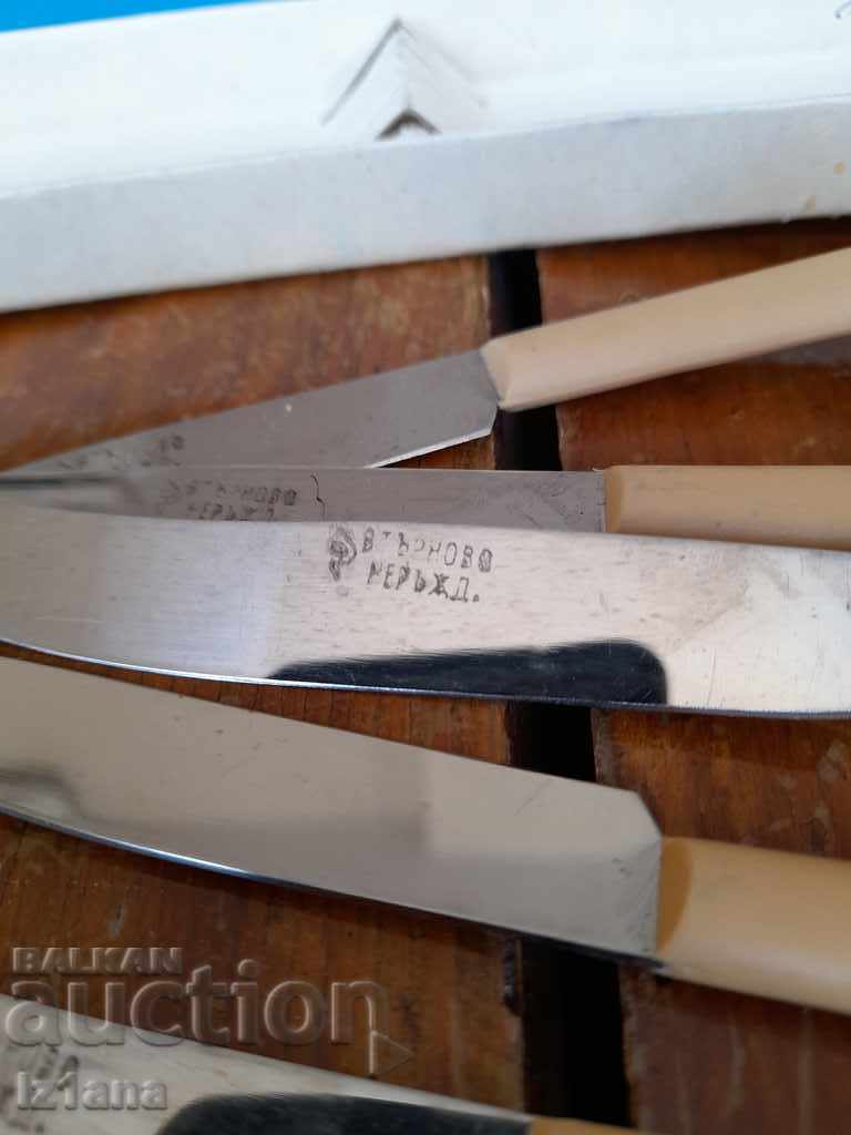 Knife, knife, knives - 6 Knife, knife, knives - 6