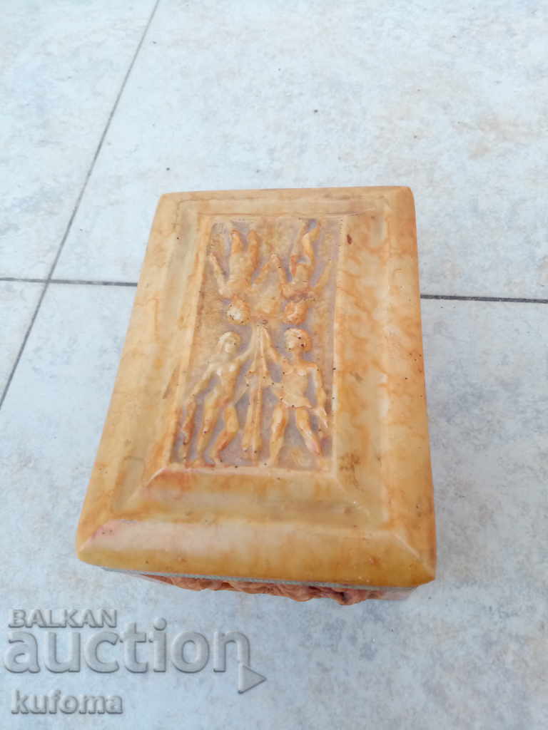 Κουτί κοσμημάτων από αλάβαστρο με τιμή € 24.99 | 48.88 BGN