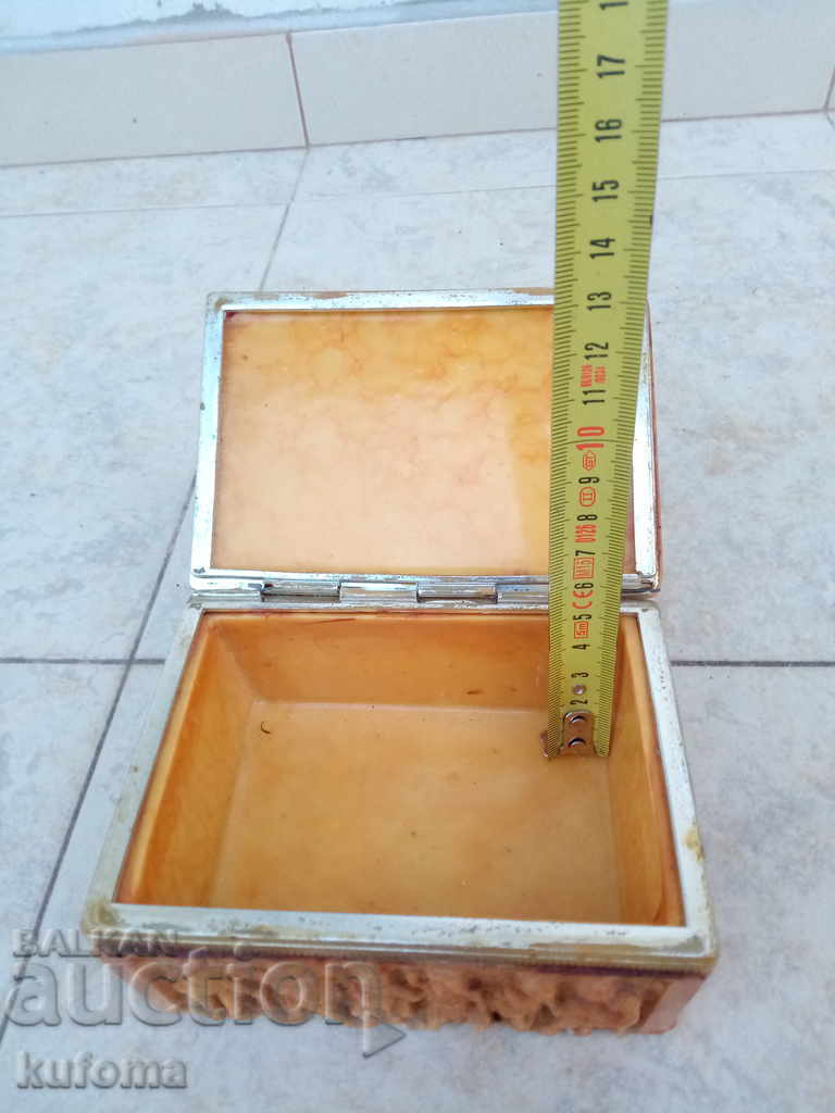 Δημοπρασία Κουτί κοσμημάτων από αλάβαστρο