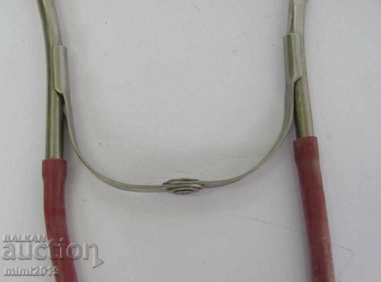Delivery of 19th century Binaoral Stethoscope with bakelite bell Delivery of 19th century Binaoral Stethoscope with bakelite bell