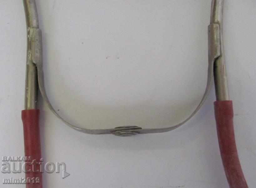 Delivery of 19th century Binaoral Stethoscope with bakelite bell Delivery of 19th century Binaoral Stethoscope with bakelite bell