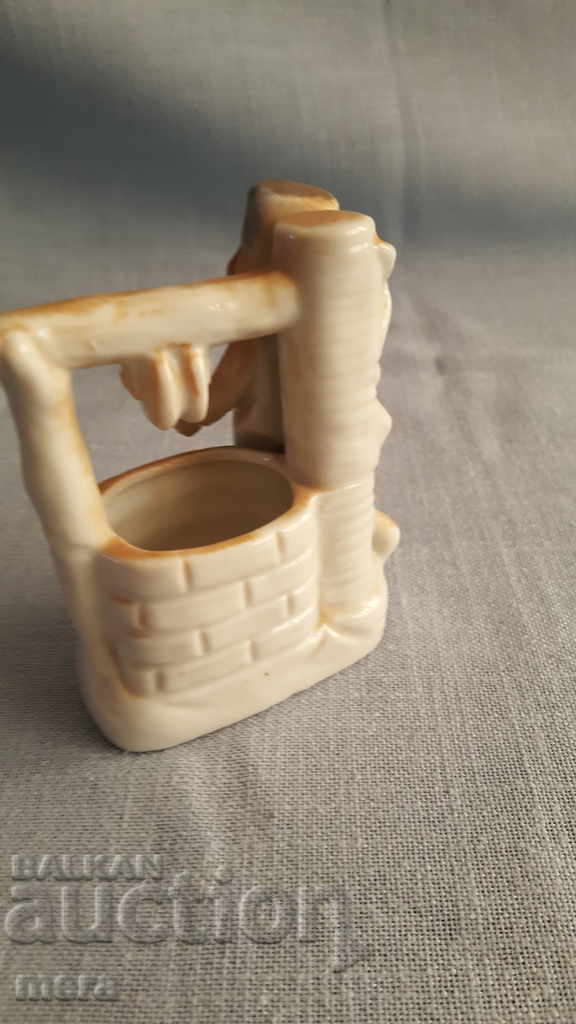 Porcelain composition with price 14.00 BGN | € 7.16 Porcelain composition with price 14.00 BGN | € 7.16