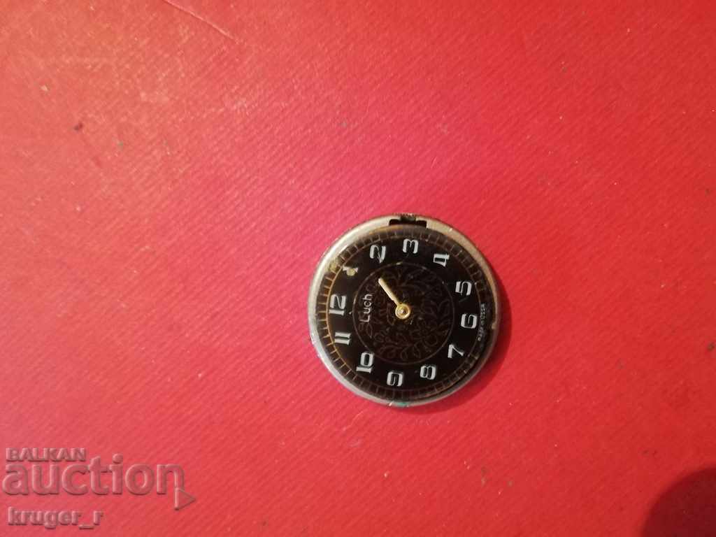 Aparatul de ceas pentru doamnă LUCH cu preț € 1.02 | 1.99 BGN