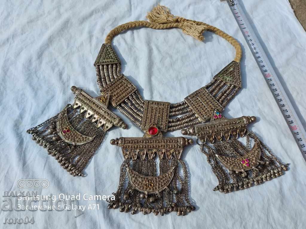 OTTOMAN JEWELERY - UNIQUE with price 11000.00 BGN | € 5624.21 OTTOMAN JEWELERY - UNIQUE with price 11000.00 BGN | € 5624.21