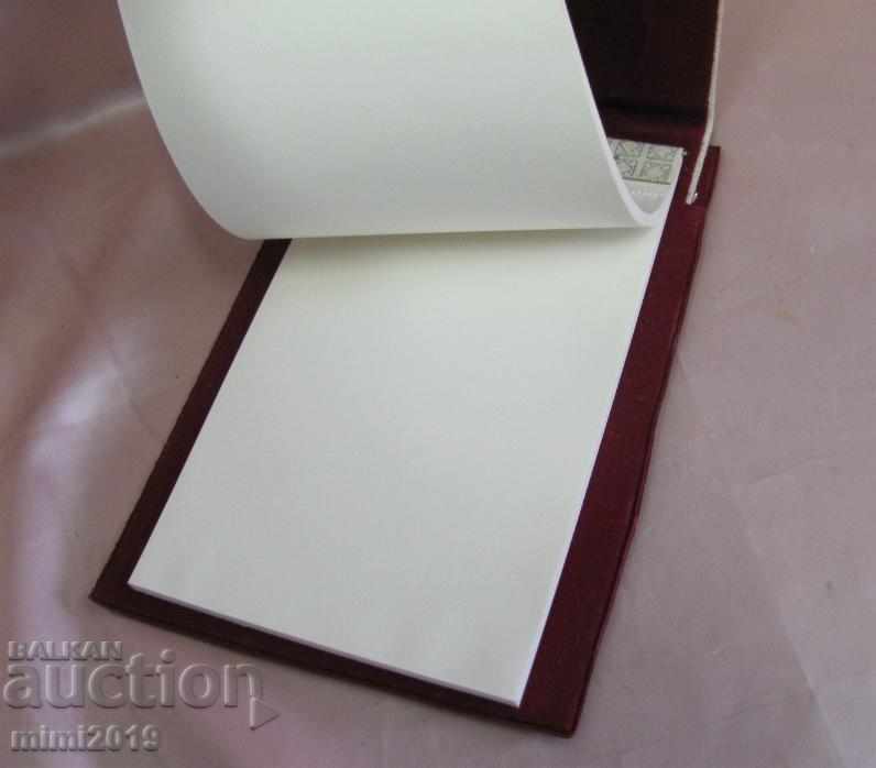 Auction 50s Desktop Notebook Auction 50s Desktop Notebook