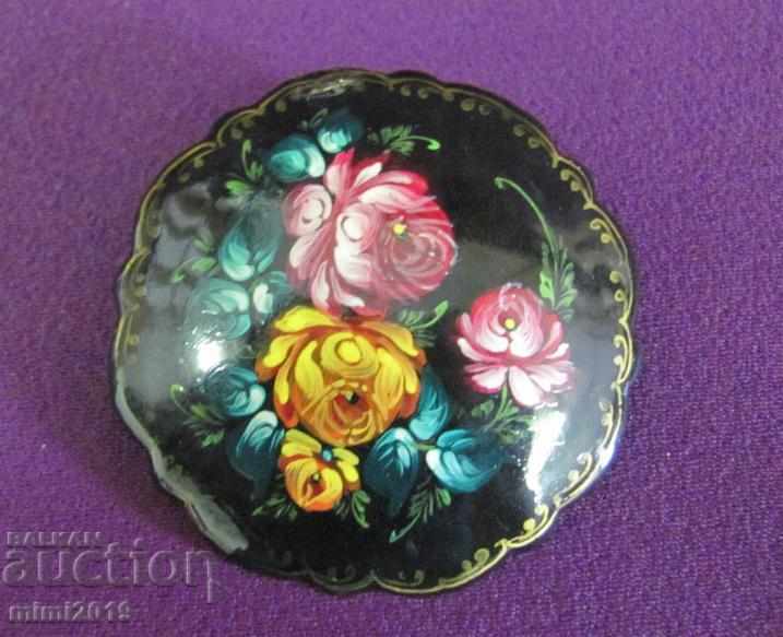 Vintage Russian Brooch Type Fedoskino signed with price 45.00 BGN | € 23.01 Vintage Russian Brooch Type Fedoskino signed with price 45.00 BGN | € 23.01