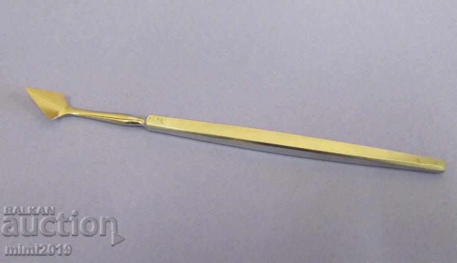 Auction  Screw Medical Surgical Scalpel marked