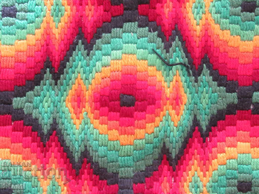 Auction Handmade carpet with cotton threads from the 50s of the XX century Auction Handmade carpet with cotton threads from the 50s of the XX century