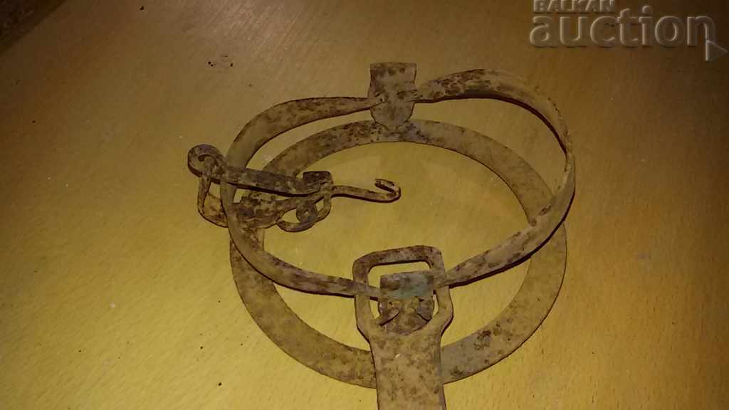 antique small wrought iron trap - 6 antique small wrought iron trap - 6