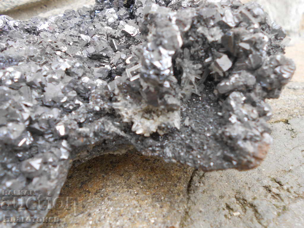 Auction Stone crystal rock fossil Auction Stone crystal rock fossil