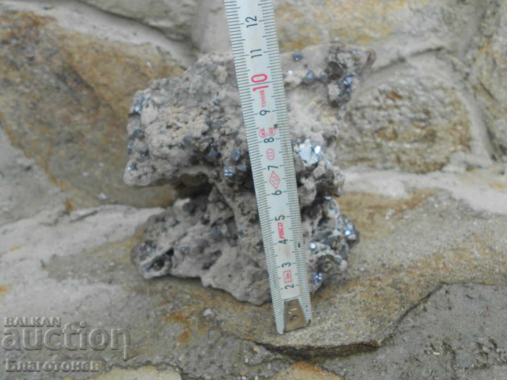 Auction Stone crystal rock fossil Auction Stone crystal rock fossil