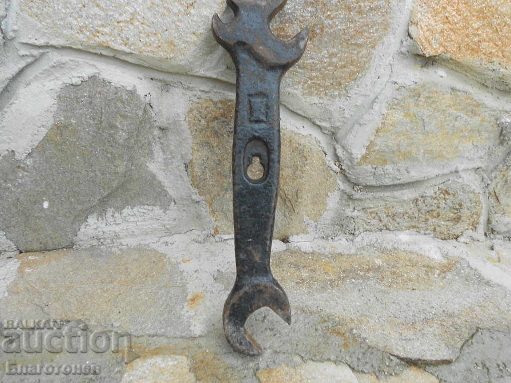 comutator cu preț 40.00 BGN | € 20.45 comutator cu preț 40.00 BGN | € 20.45