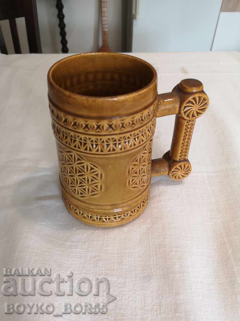 Μεγάλη παλιά κούπα πορσελάνης της Ρωσικής ΕΣΣΔ με τιμή 28.00 BGN | € 14.32 Μεγάλη παλιά κούπα πορσελάνης της Ρωσικής ΕΣΣΔ με τιμή 28.00 BGN | € 14.32