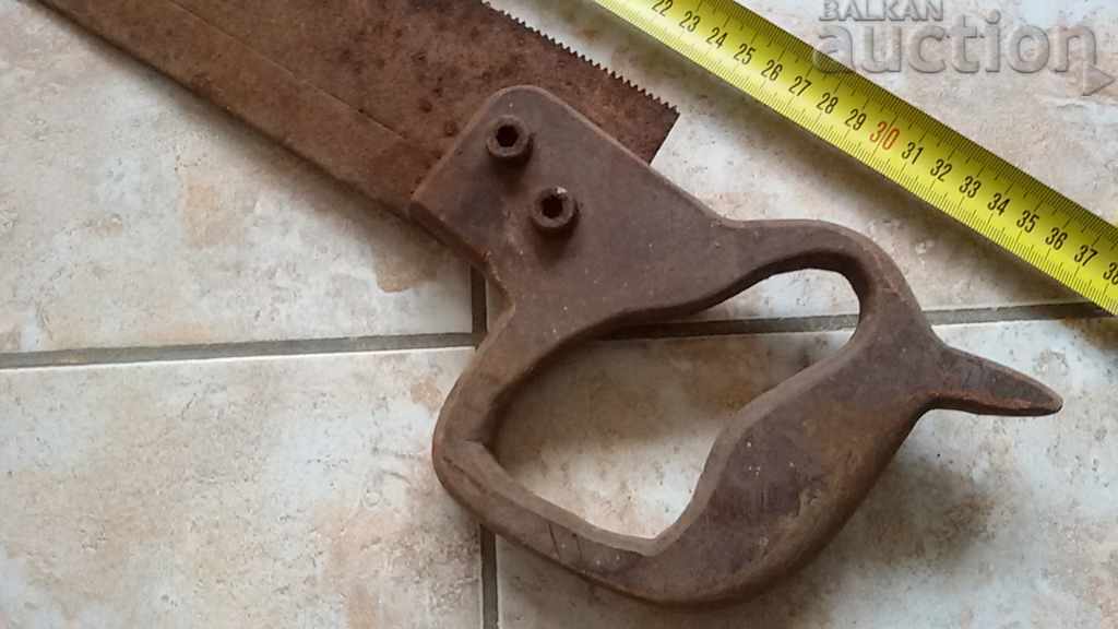 Licitație ferăstrău vechi tâmplar Licitație ferăstrău vechi tâmplar