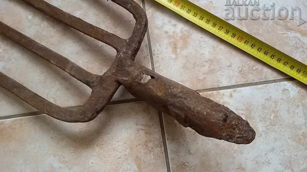 old wrought iron villa with price 41.00 BGN | € 20.96 old wrought iron villa with price 41.00 BGN | € 20.96