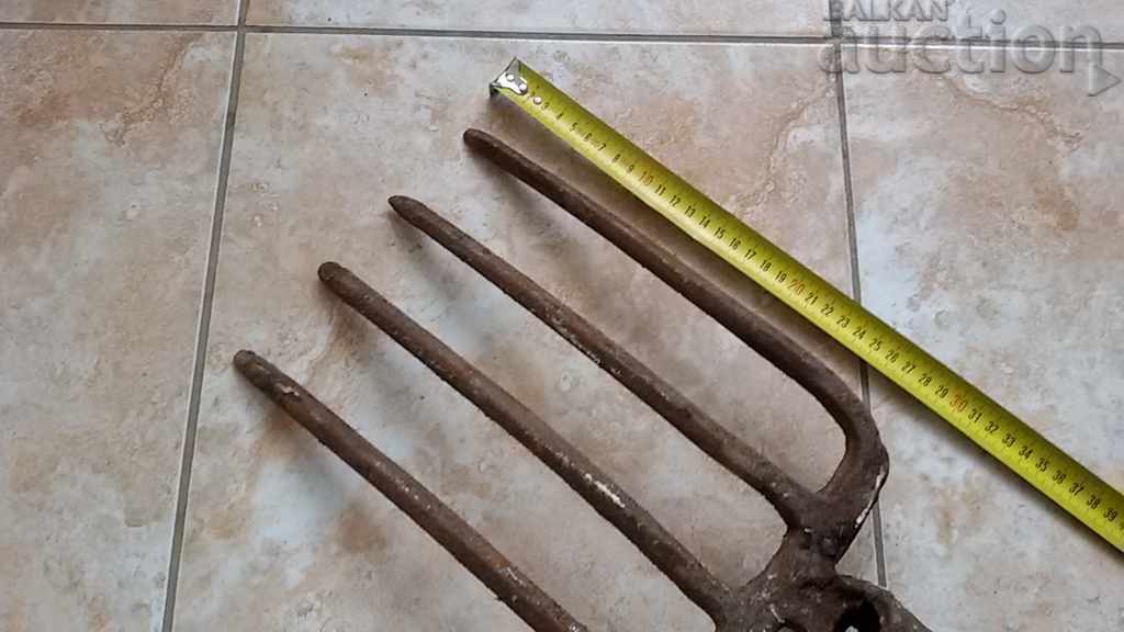 old wrought iron villa - 7 old wrought iron villa - 7