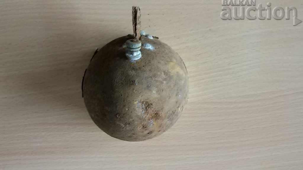 headlamp for an antique bicycle wheel with price 15.00 BGN | € 7.67 headlamp for an antique bicycle wheel with price 15.00 BGN | € 7.67