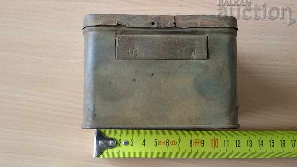 cutie de metal antic