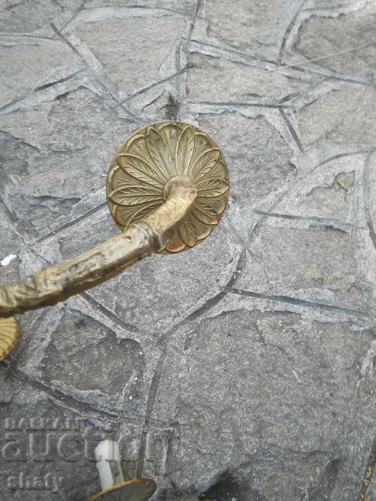 Доставка на Стар бронзов полюлей Доставка на Стар бронзов полюлей