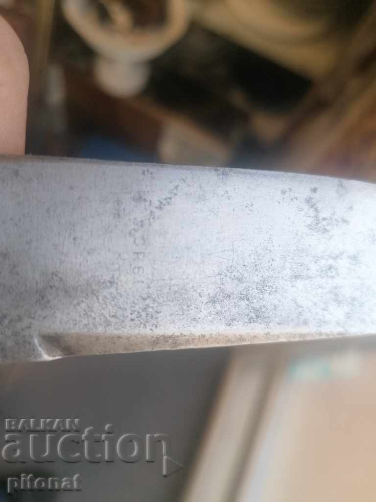 Delivery of Collectible hunting knife