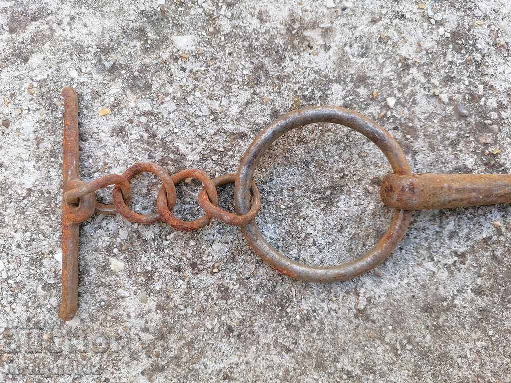 Delivery of Antique reins, wrought iron reins Delivery of Antique reins, wrought iron reins