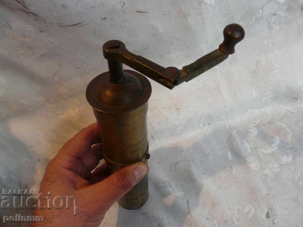 Auction An old bronze mill Auction An old bronze mill