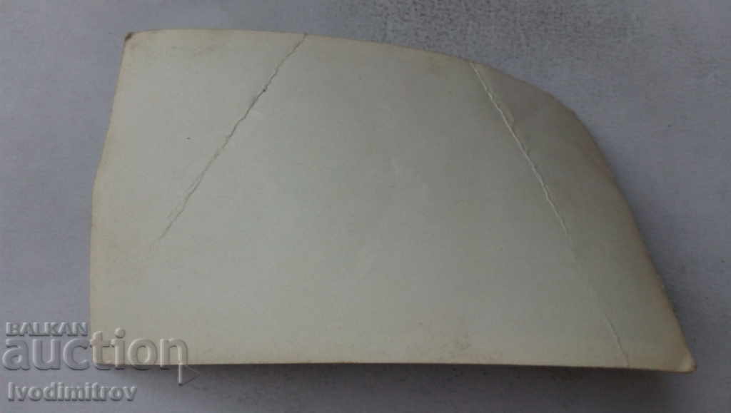 Снимка Мъже и жени на плажа с цена € 0.89 | 1.74 лв.