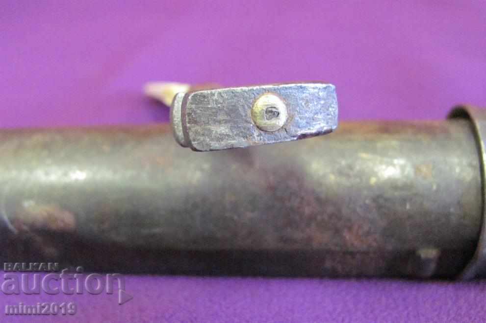 19th Century Diamond for Cutting Glass with price 300.00 BGN | € 153.39 19th Century Diamond for Cutting Glass with price 300.00 BGN | € 153.39