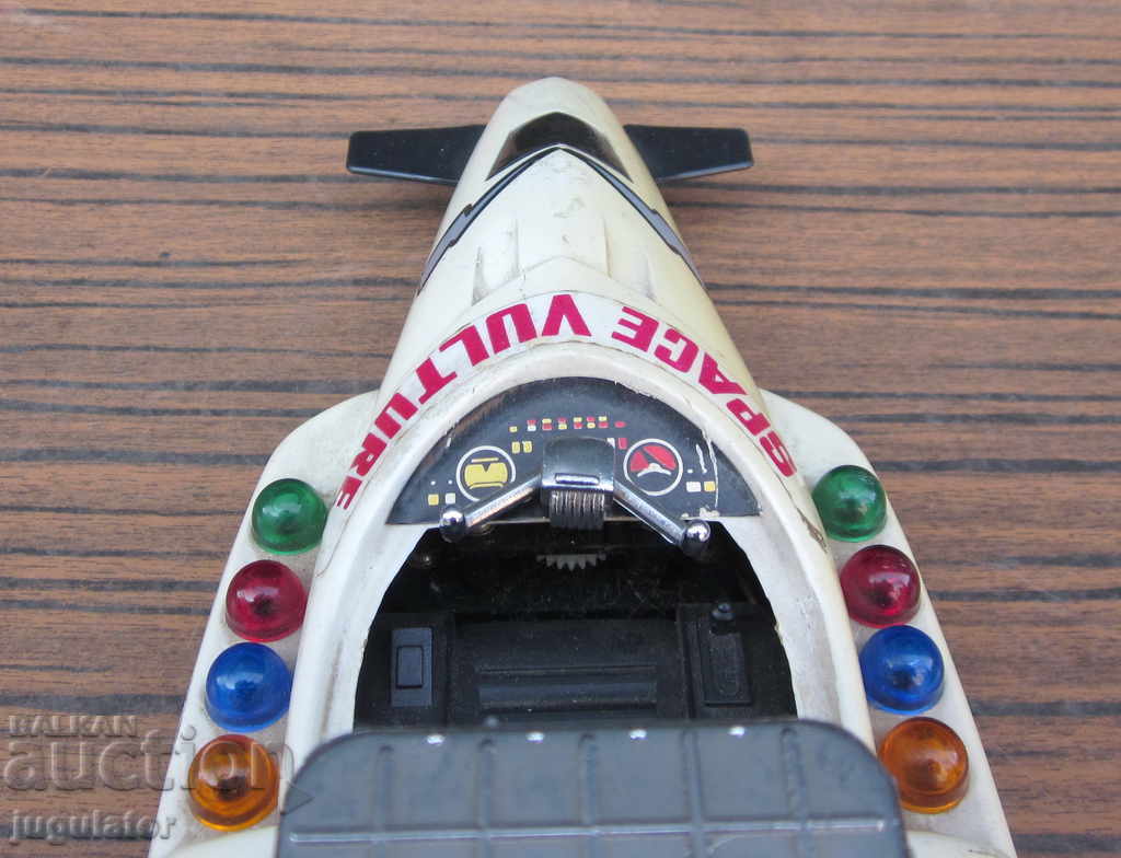 old spaceship spaceship - 5