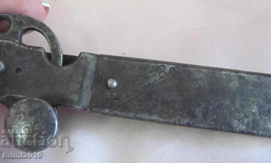 World War II Can opener Sieger Germany with price 150.00 BGN | € 76.69 World War II Can opener Sieger Germany with price 150.00 BGN | € 76.69