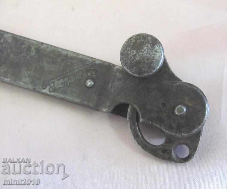 Delivery of World War II Can opener Sieger Germany Delivery of World War II Can opener Sieger Germany