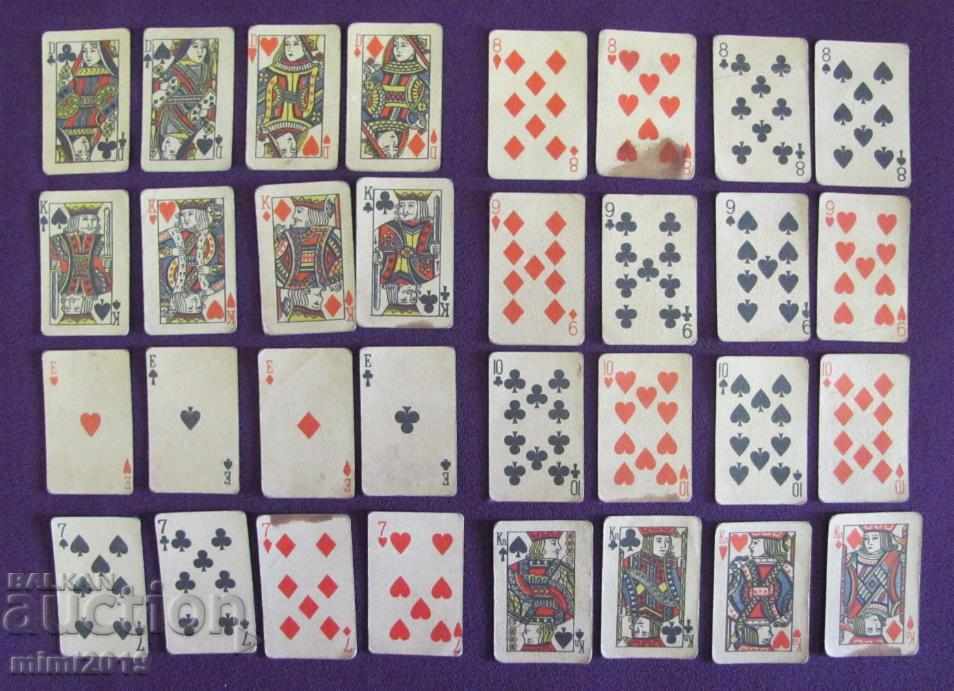 Delivery of The 20 Mini Prison Playing Cards 4x2.5 cm. Delivery of The 20 Mini Prison Playing Cards 4x2.5 cm.